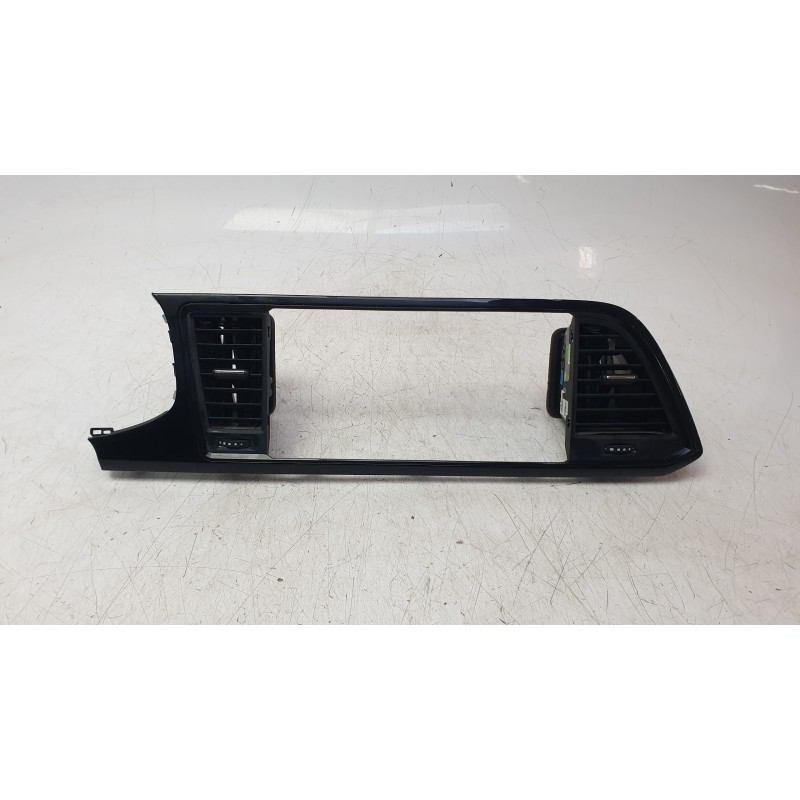 Recambio de aireador central para cupra ateca (kh7, khp, kbp) 2.0 tsi 4drive referencia OEM IAM 576820951XTK  