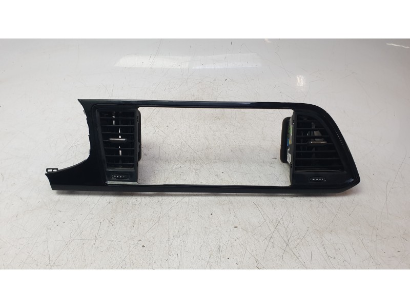 Recambio de aireador central para cupra ateca (kh7, khp, kbp) 2.0 tsi 4drive referencia OEM IAM 576820951XTK  