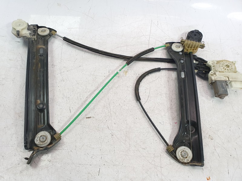 Recambio de elevalunas delantero derecho para mini f56 cooper s referencia OEM IAM 7296442  