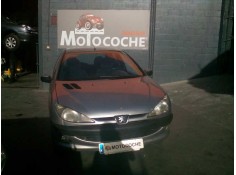 peugeot 206 berlina del año 2000 2