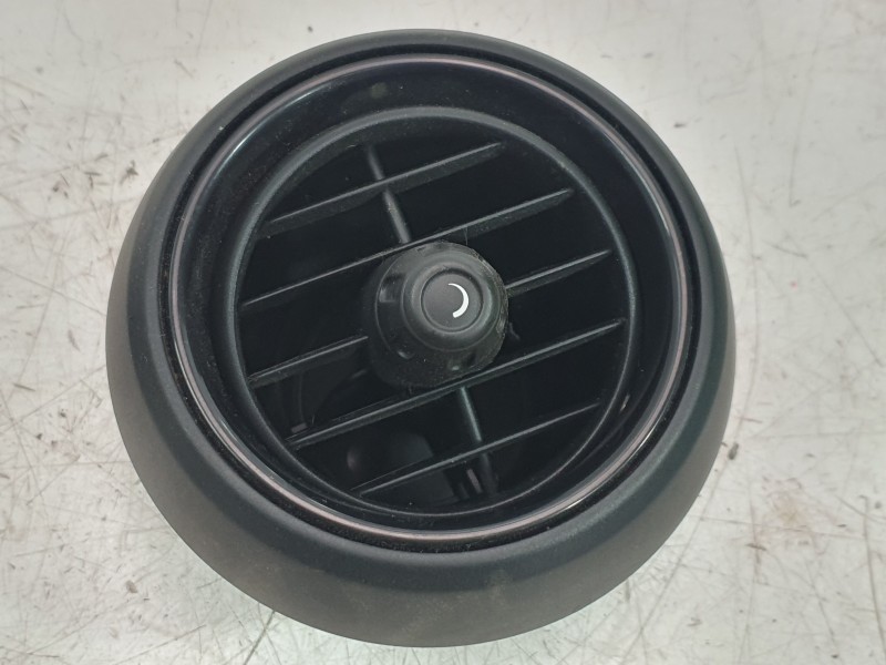 Recambio de aireador derecho para mini f56 cooper s referencia OEM IAM 64229262413  