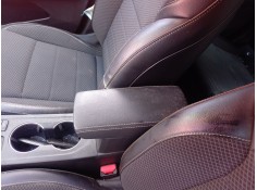 Recambio de apoyabrazos central para renault arkana i (lcm_, ldn_) 1.3 tce 140 (ldn0) referencia OEM IAM   