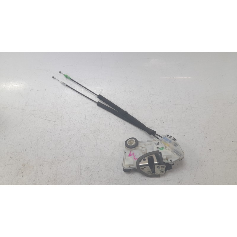 Recambio de cerradura puerta delantera izquierda para toyota c-hr (_x1_) 1.8 hybrid (zyx10_, zyx11_) referencia OEM IAM 69040F40