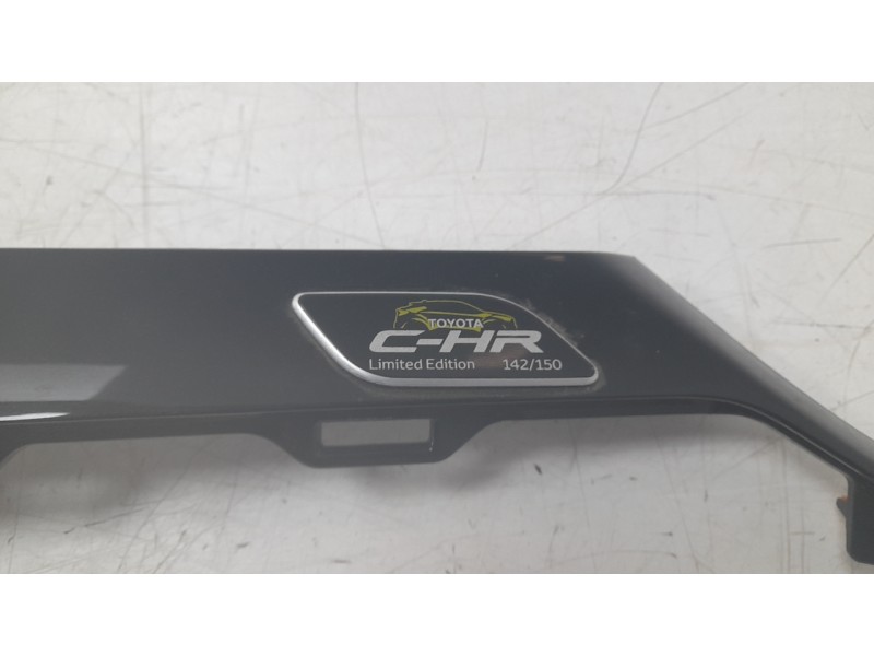 Recambio de moldura para toyota c-hr (_x1_) 1.8 hybrid (zyx10_, zyx11_) referencia OEM IAM 55406F4010  