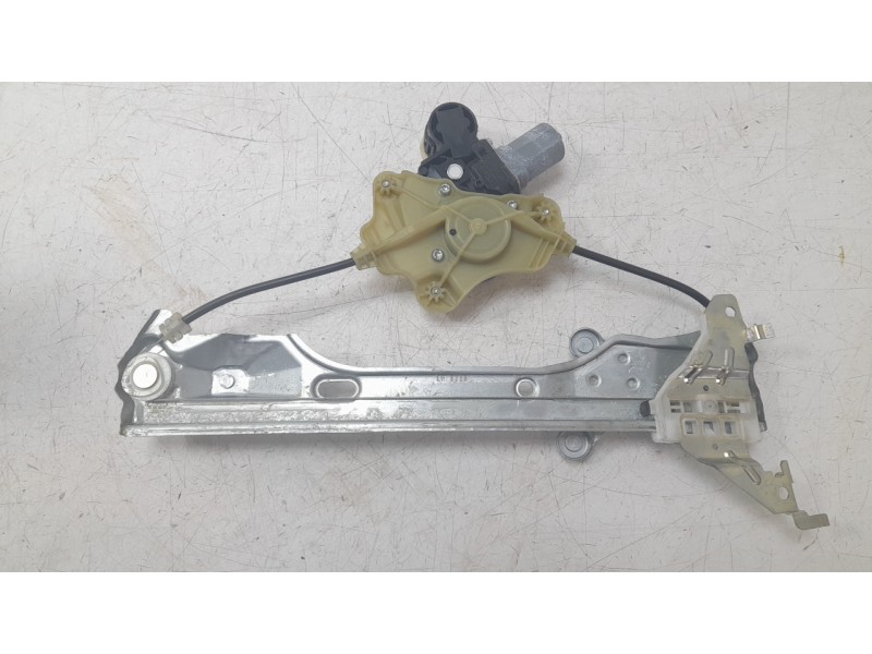 Recambio de elevalunas trasero izquierdo para toyota c-hr hybrid active referencia OEM IAM 69840F4050  