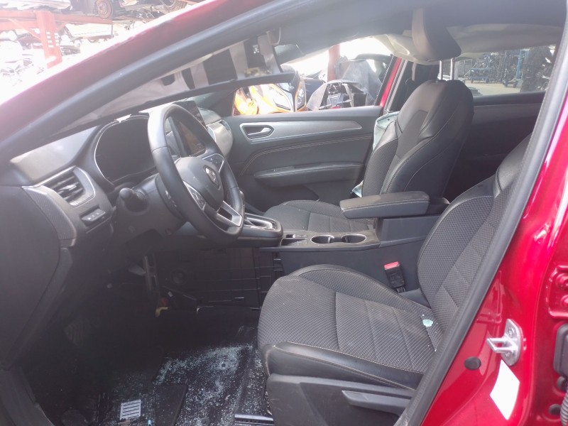 renault arkana i (lcm_, ldn_) del año 2024