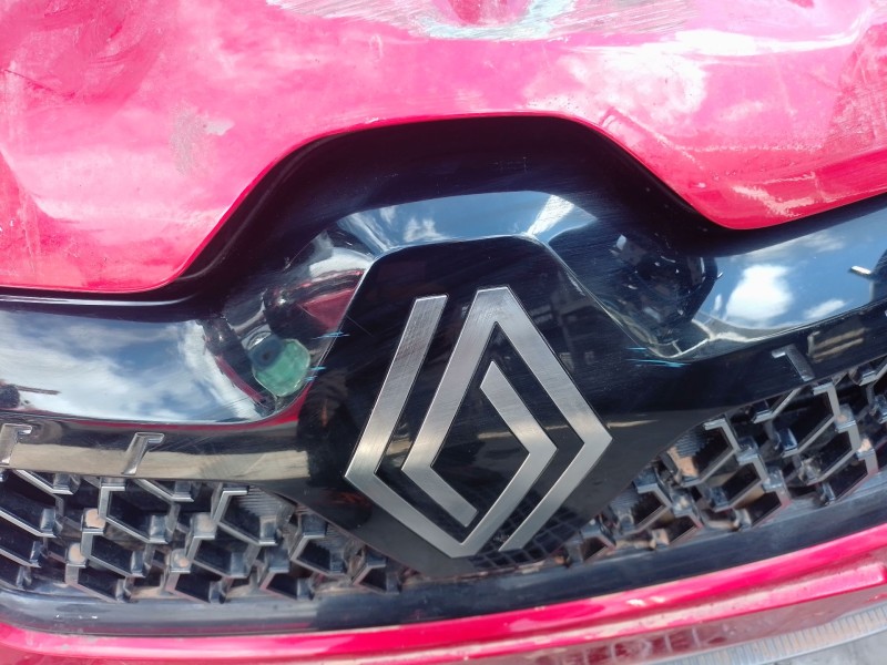 Recambio de rejilla delantera para renault arkana i (lcm_, ldn_) 1.3 tce 140 (ldn0) referencia OEM IAM   