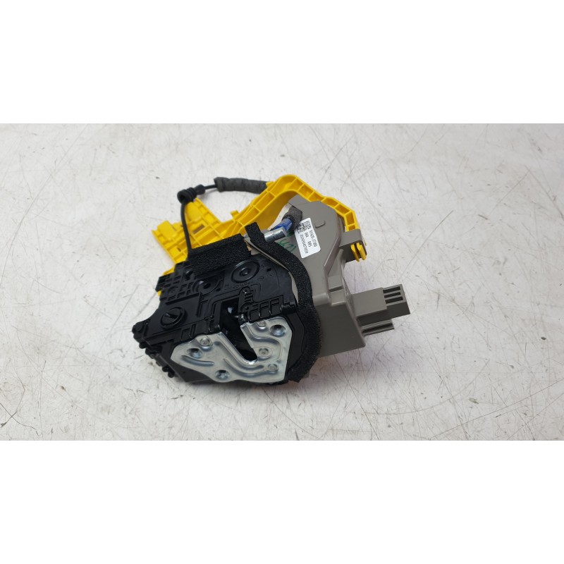 Recambio de cerradura puerta trasera derecha para kia xceed 1.0 t-gdi 74 kw (100 cv) referencia OEM IAM 81420J7300  