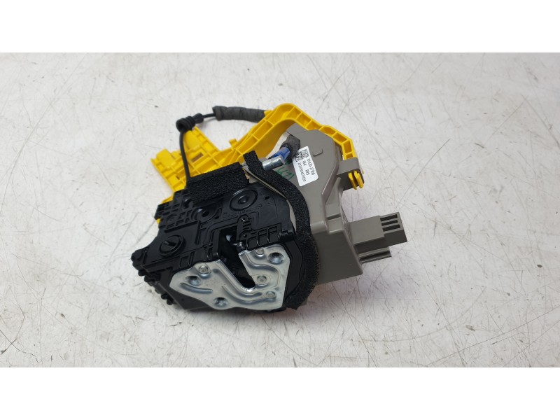 Recambio de cerradura puerta trasera derecha para kia xceed 1.0 t-gdi 74 kw (100 cv) referencia OEM IAM 81420J7300  