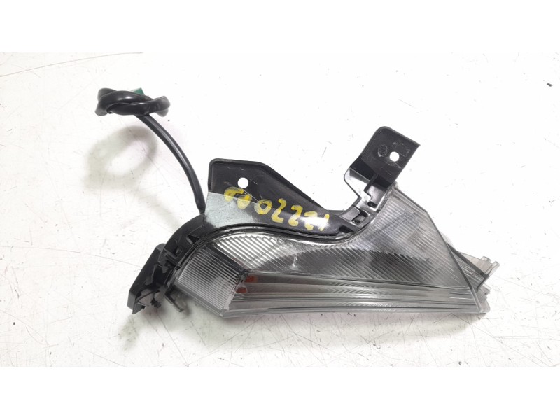 Recambio de piloto delantero derecho para yamaha x-max 125 referencia OEM IAM B74H33201000  