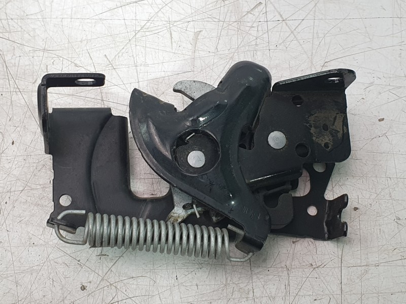 Recambio de cerradura capo para mini f56 cooper s referencia OEM IAM 7300570  