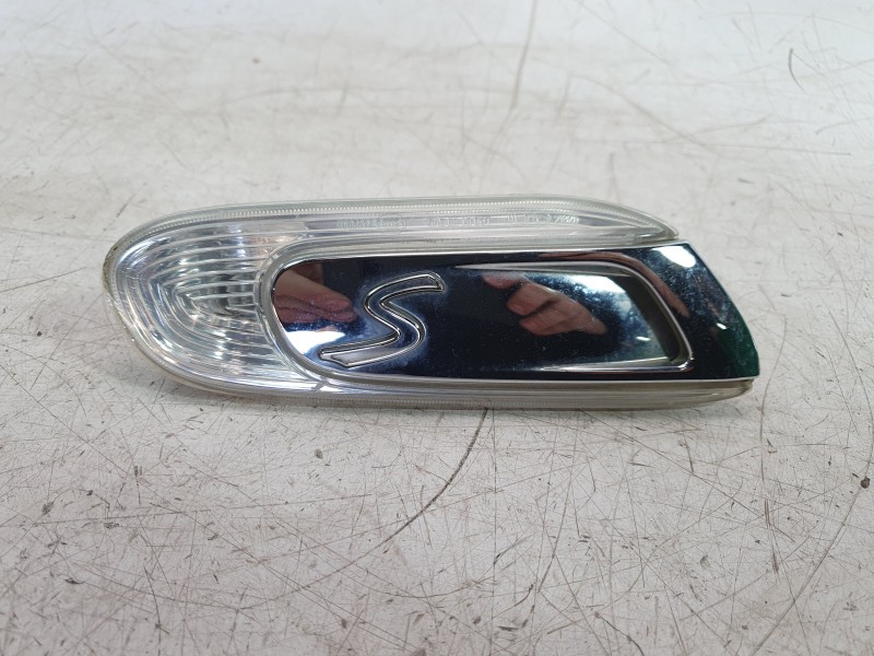 Recambio de piloto lateral derecho para mini f56 cooper s referencia OEM IAM 02238500  