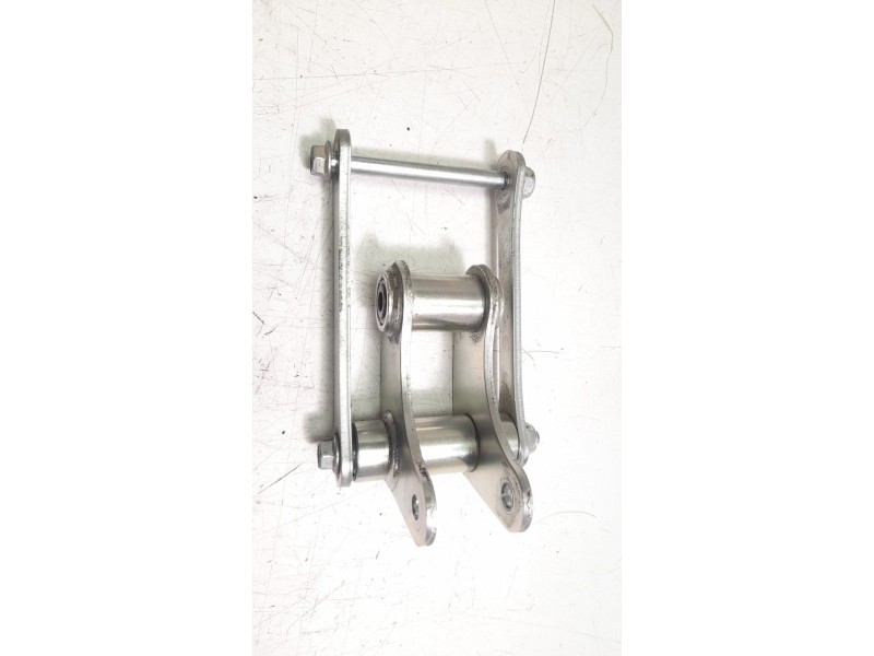 Recambio de puente trasero para honda x-adv referencia OEM IAM 52465MKHD00  