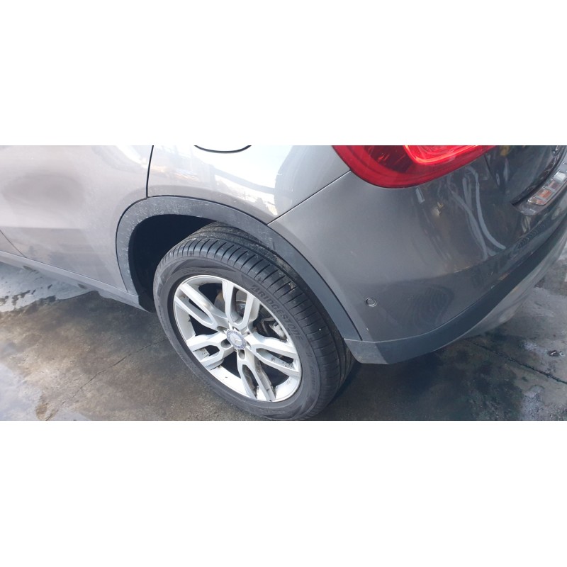 Recambio de aletin trasero izquierdo para mercedes-benz clase gla (w156) gla 200 cdi (156.908) referencia OEM IAM 1568851300  