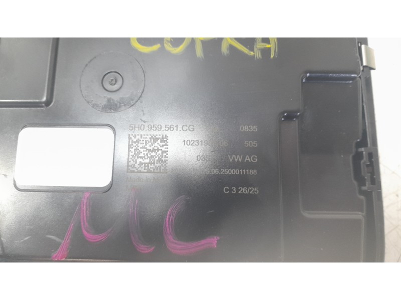 Recambio de luz interior para cupra leon (kl1, ku1, kug) 1.5 tsi referencia OEM IAM 10A947109A  