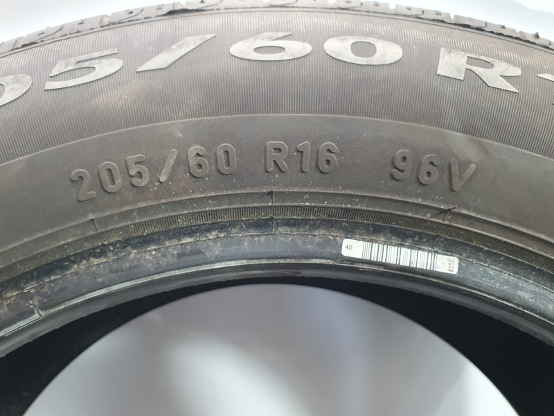 Recambio de neumatico para skoda octavia iv (nx3, nn3, pv3) 2.0 tdi referencia OEM IAM 2056016  