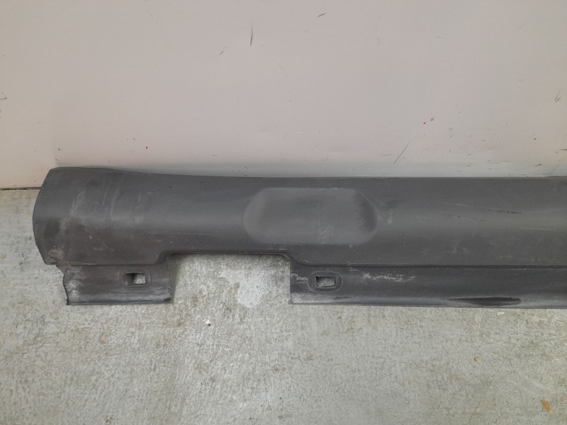 Recambio de estribos laterales para mercedes-benz clase gla (x156) gla 180 (156.942) referencia OEM IAM A1566901740  