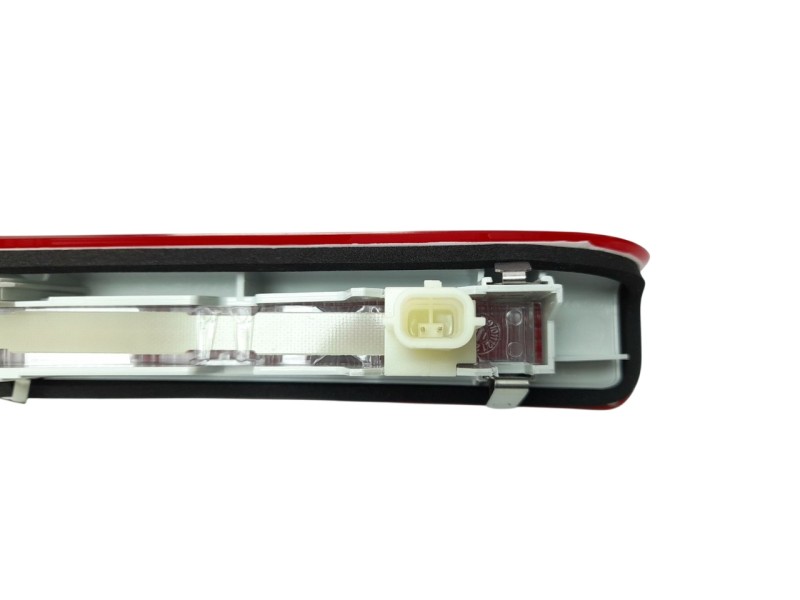 Recambio de luz central de freno para renault megane iii berlina 5 p referencia OEM IAM 265900006R  103F19860901