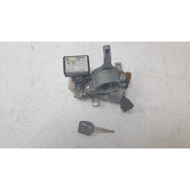 Recambio de conmutador de arranque para mitsubishi montero iii (v7_w, v6_w) 3.2 di-d (v68w, v78w) referencia OEM IAM MR475925  