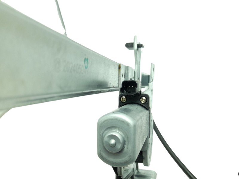 Recambio de elevalunas delantero derecho para peugeot partner (s2) referencia OEM IAM 9222G1  106071701/111144/111144