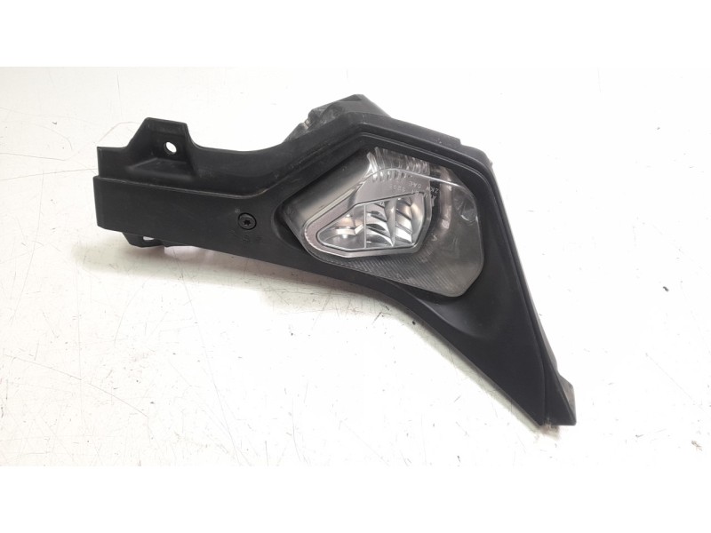 Recambio de faro antiniebla derecho para ktm super adventure 1290 super adventure referencia OEM IAM 60414008000  