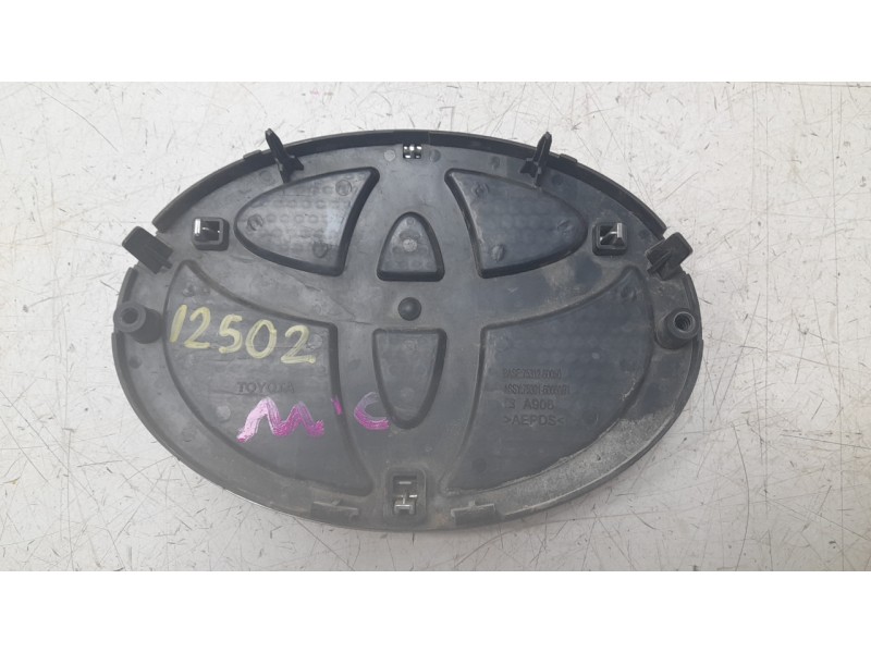 Recambio de emblema para toyota land cruiser prado (_j15_) 2.8 d-4d (gdj155, gdj150) referencia OEM IAM 7531260050  