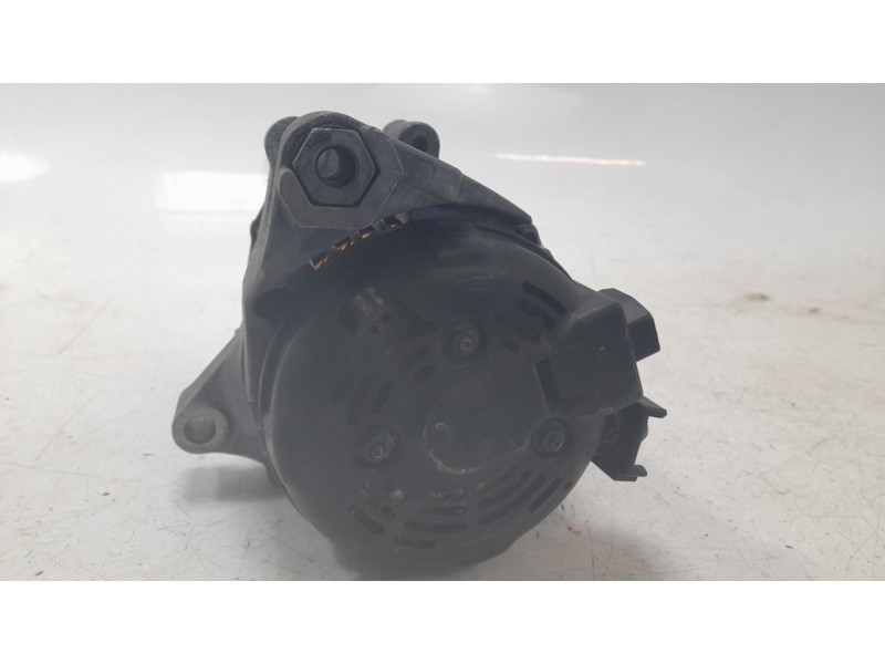 Recambio de alternador para bmw x1 (f48) sdrive 18 d referencia OEM IAM 8627124 1042119200 ALF670A04HQ