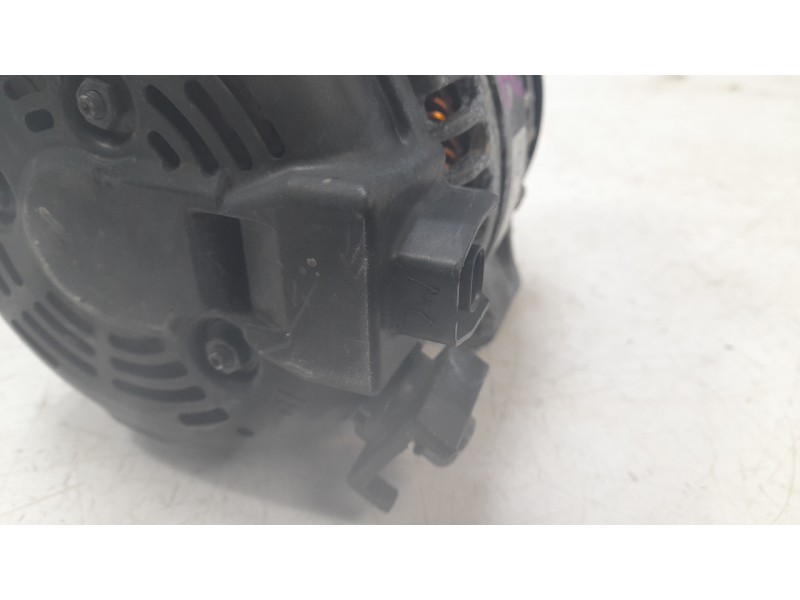 Recambio de alternador para bmw x1 (f48) sdrive 18 d referencia OEM IAM 8627124 1042119200 ALF670A04HQ