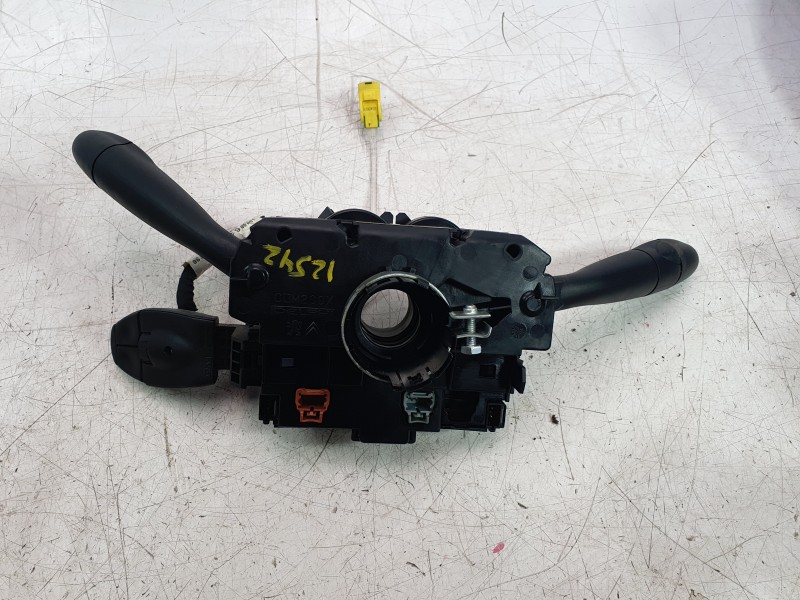 Recambio de mando multifuncion para citroën c3 i (fc_, fn_) 1.4 hdi referencia OEM IAM 96608847XT  