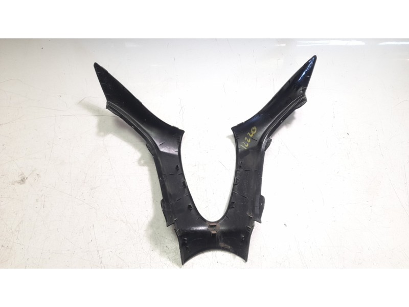 Recambio de moldura para yamaha x-max 125 referencia OEM IAM BL1F831200  