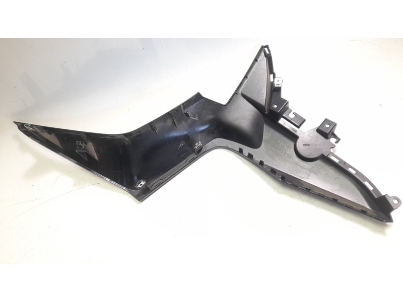 Recambio de carenado delantero derecho para yamaha x-max 125 referencia OEM IAM BL1F835K00  