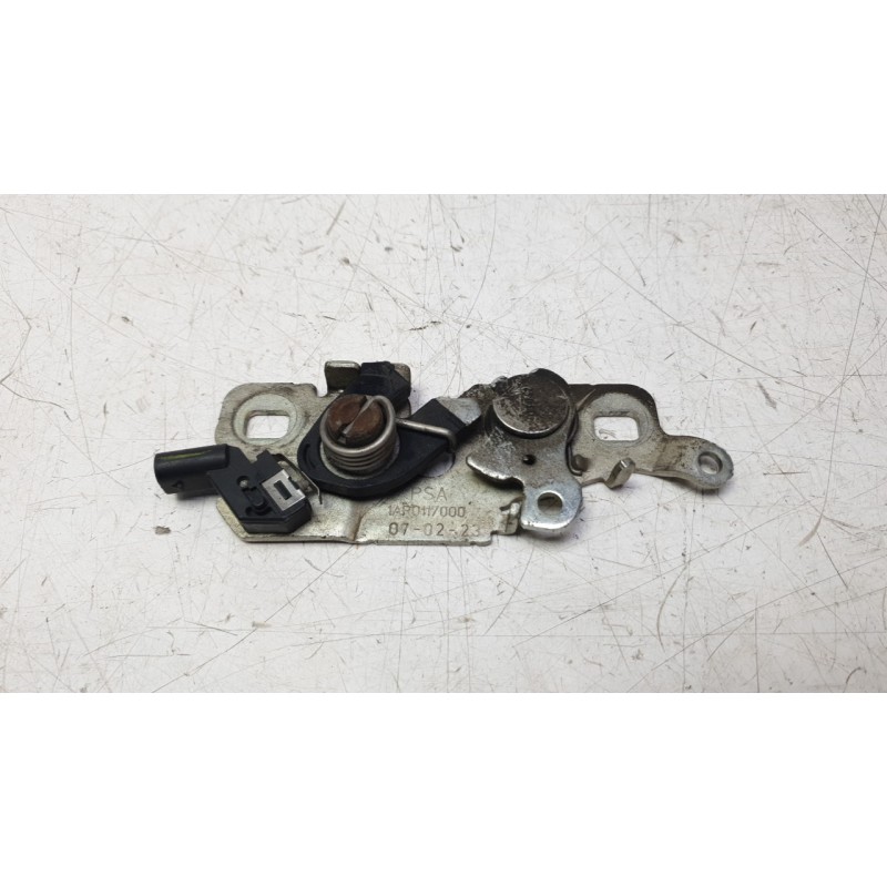 Recambio de cerradura capo para citroën c4 iii (ba_, bb_, bc_) 1.2 puretech 130 (bahnsa, bahnsb) referencia OEM IAM 1AR0117000  