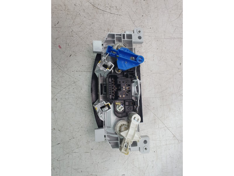 Recambio de mando calefaccion / aire acondicionado para dacia duster (hs_) 1.2 tce 125 referencia OEM IAM 275105810R  