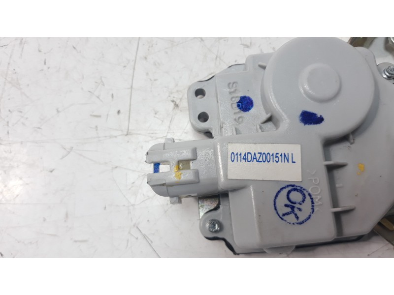 Recambio de cerradura puerta trasera izquierda para mahindra kuv 100 2wd nxt referencia OEM IAM 0114DAZ00151NL  