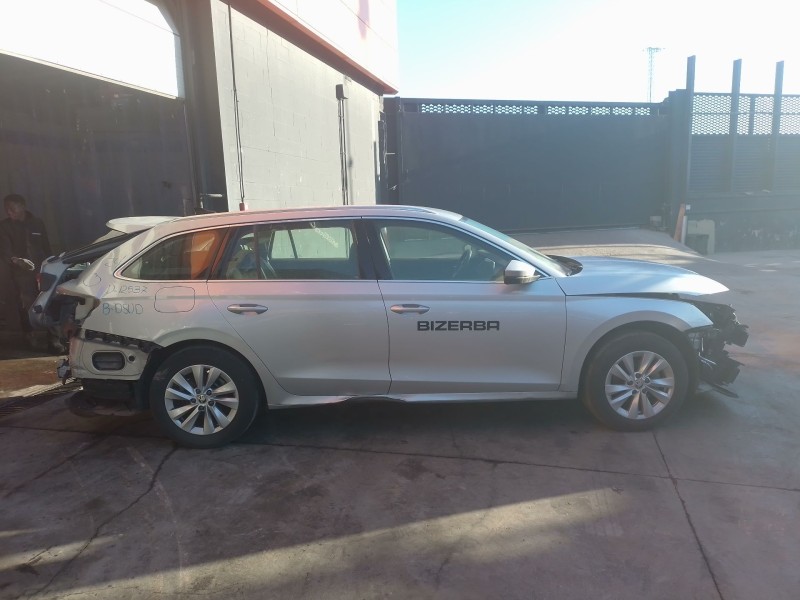 skoda octavia iv (nx3, nn3, pv3) del año 2024