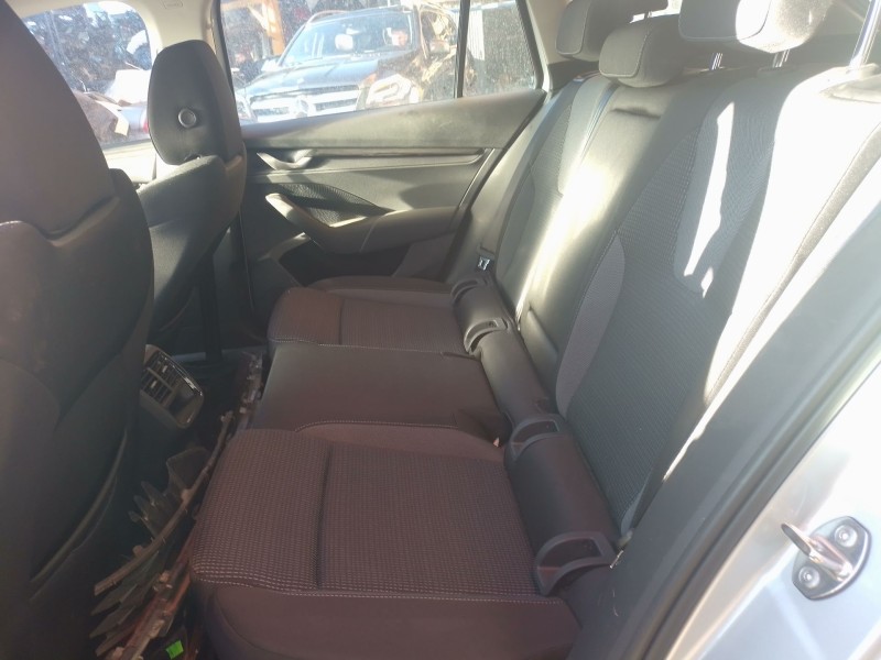 skoda octavia iv (nx3, nn3, pv3) del año 2024