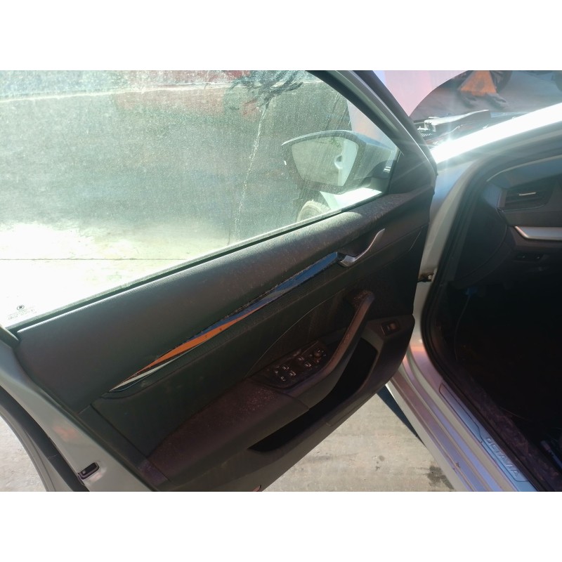 Recambio de elevalunas delantero izquierdo para skoda octavia iv (nx3, nn3, pv3) 2.0 tdi referencia OEM IAM   