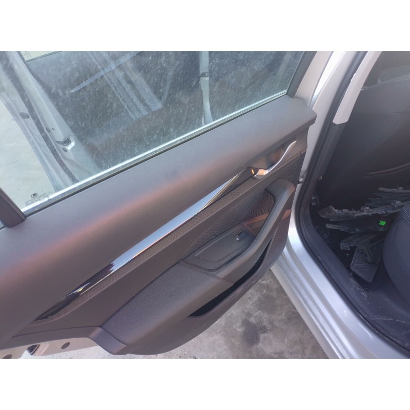 Recambio de elevalunas trasero izquierdo para skoda octavia iv (nx3, nn3, pv3) 2.0 tdi referencia OEM IAM   