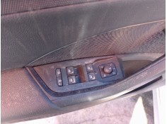 MANDO ELEVALUNAS DELANTERO IZQUIERDO 5G0959857D 