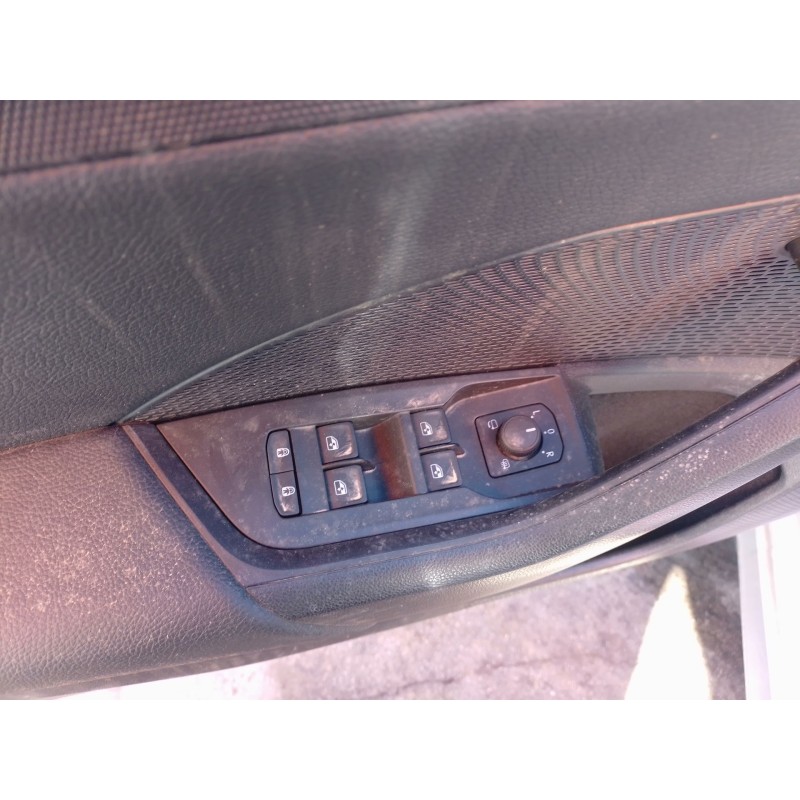 Recambio de mando elevalunas delantero izquierdo para skoda octavia iv (nx3, nn3, pv3) 2.0 tdi referencia OEM IAM   