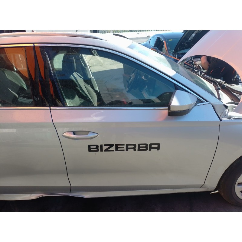Recambio de puerta delantera derecha para skoda octavia iv (nx3, nn3, pv3) 2.0 tdi referencia OEM IAM   