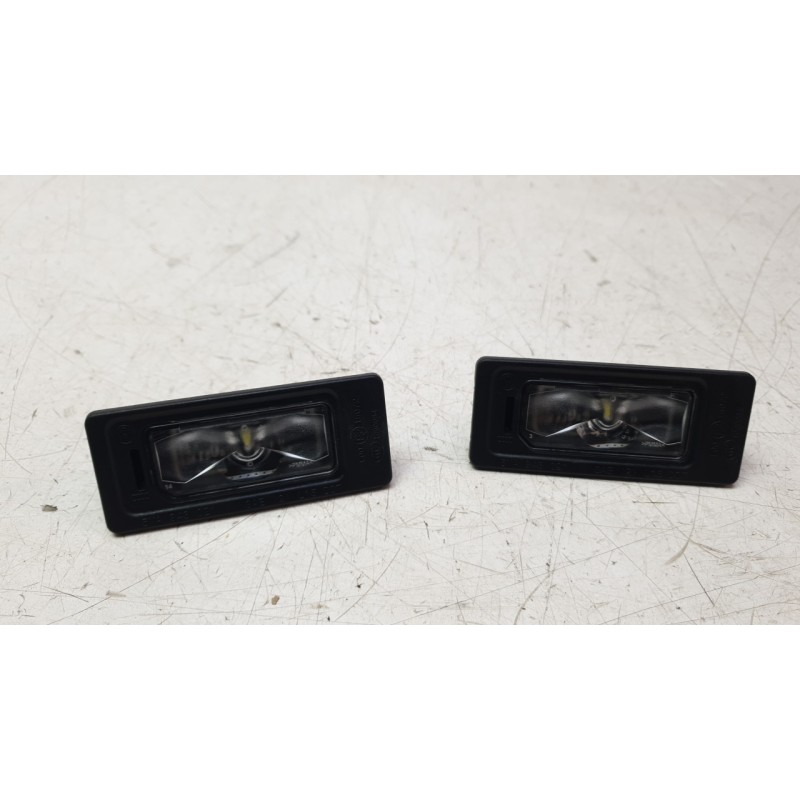Recambio de piloto matricula para cupra formentor (km7, kmp) 1.5 tsi referencia OEM IAM 5NA943021  17023539/VG0564350/1530730/20
