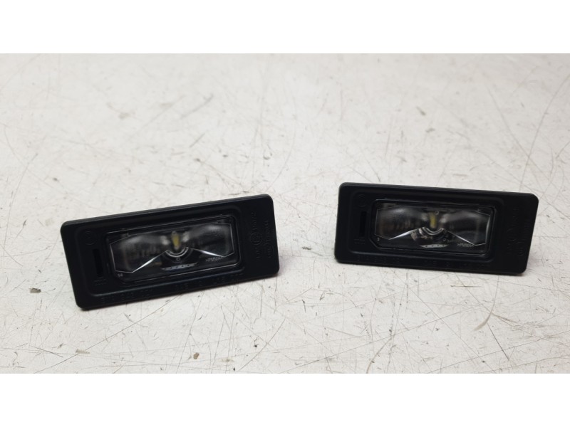 Recambio de piloto matricula para cupra formentor (km7, kmp) 1.5 tsi referencia OEM IAM 5NA943021  17023539/VG0564350/1530730/20