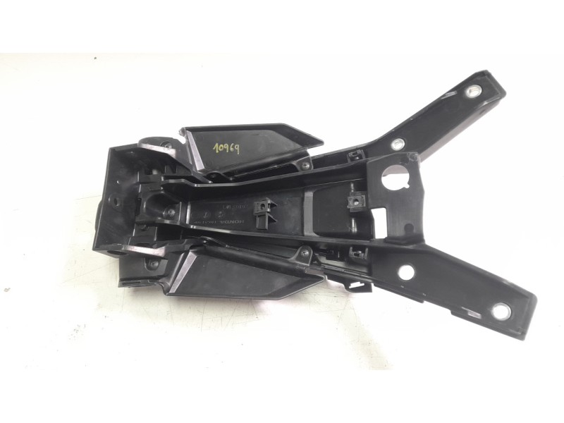 Recambio de portamatriculas para honda x-adv referencia OEM IAM 80103MKT 80103MKTD00 