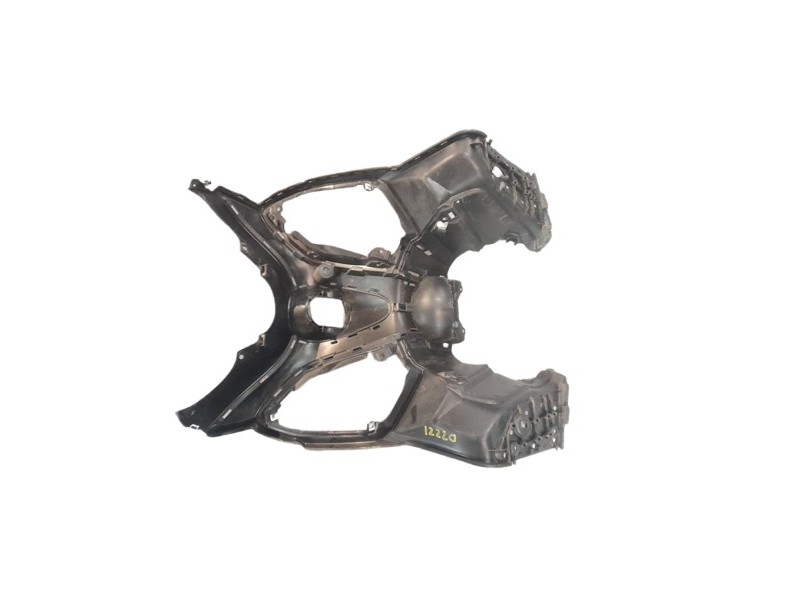 Recambio de contra escudo para yamaha x-max 125 referencia OEM IAM BL1F831101  