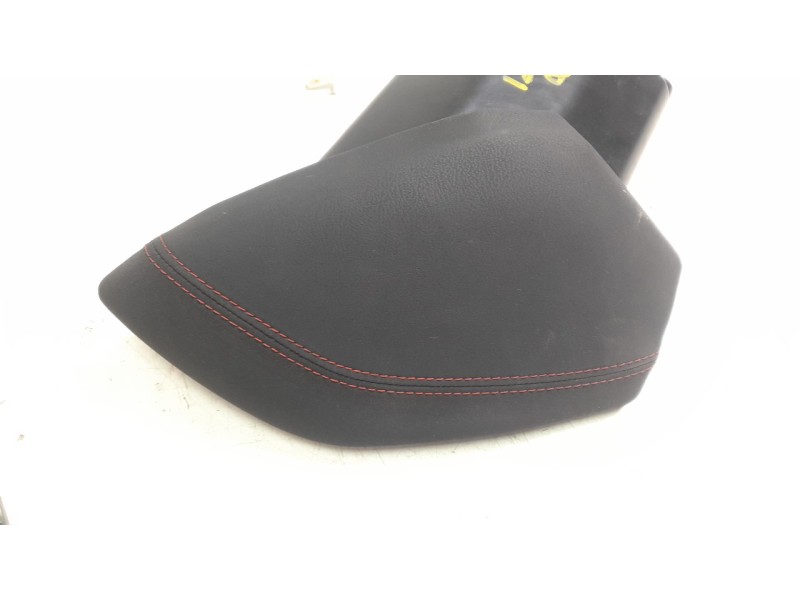 Recambio de guantera para yamaha x-max 125 referencia OEM IAM BL1F83N010 B74F839V0100/BL1F83N01000 