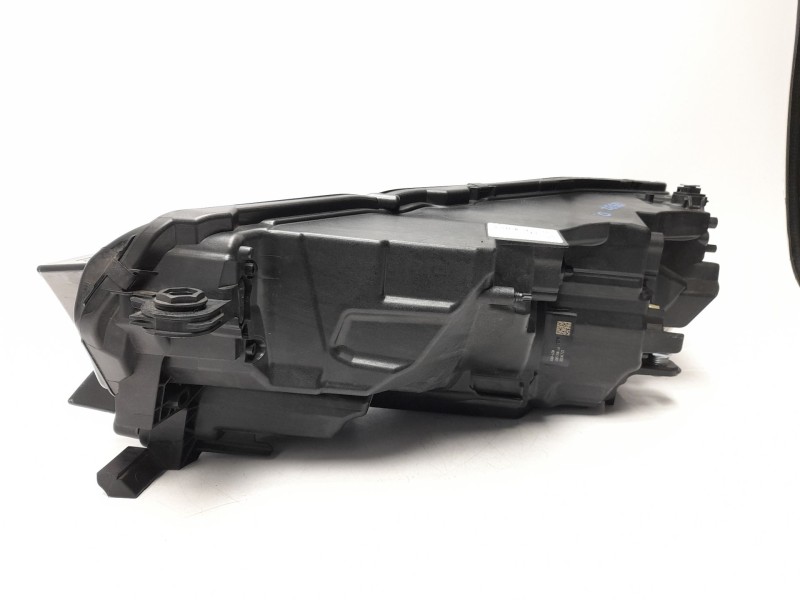 Recambio de faro derecho para skoda octavia iv (nx3, nn3, pv3) 2.0 tdi referencia OEM IAM 5E4941010  