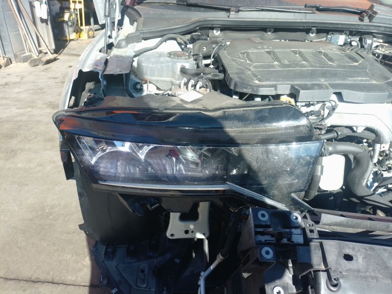 Recambio de faro derecho para skoda octavia iv (nx3, nn3, pv3) 2.0 tdi referencia OEM IAM 5E4941010  
