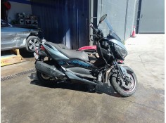 yamaha x-max del año 2021