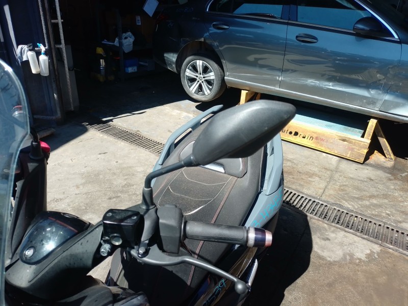 Recambio de retrovisor izquierdo para yamaha x-max x-max 300 (sh14) referencia OEM IAM   